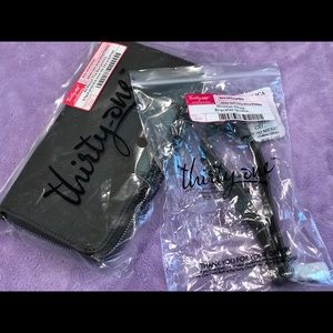 Jewell all about the Benjamin’s olive wallet